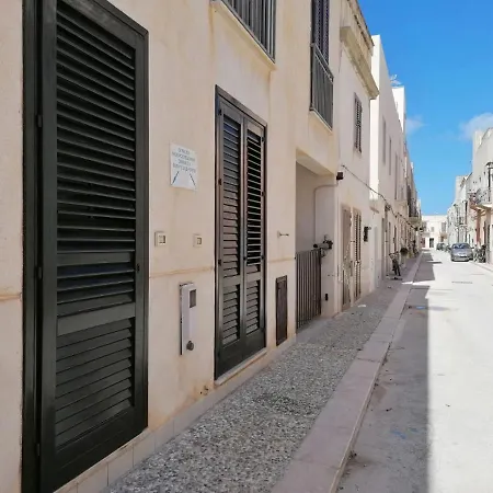 In Centro Apartment Favignana